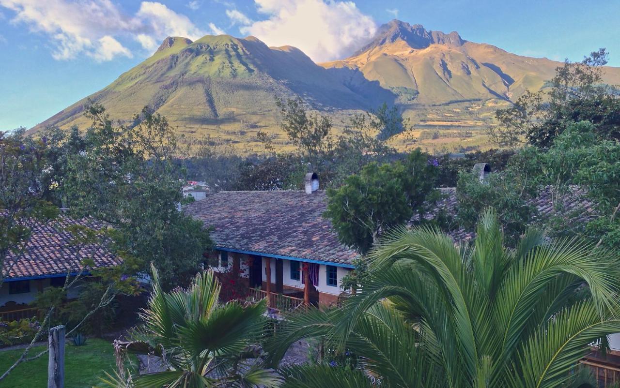 Готель Hacienda Cusin Отавало Екстер'єр фото