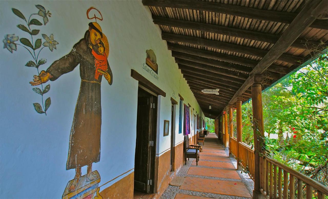Готель Hacienda Cusin Отавало Екстер'єр фото