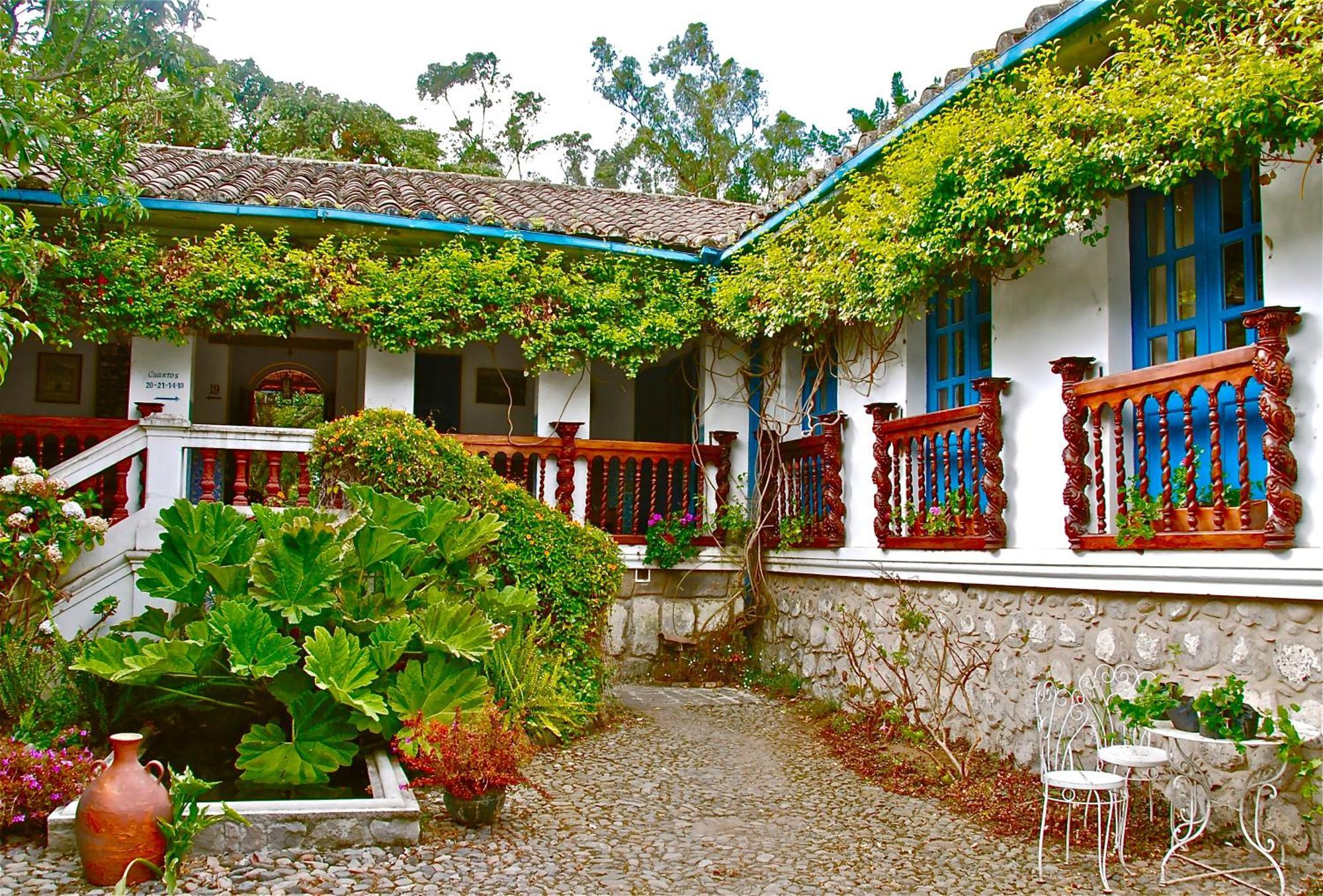 Готель Hacienda Cusin Отавало Екстер'єр фото