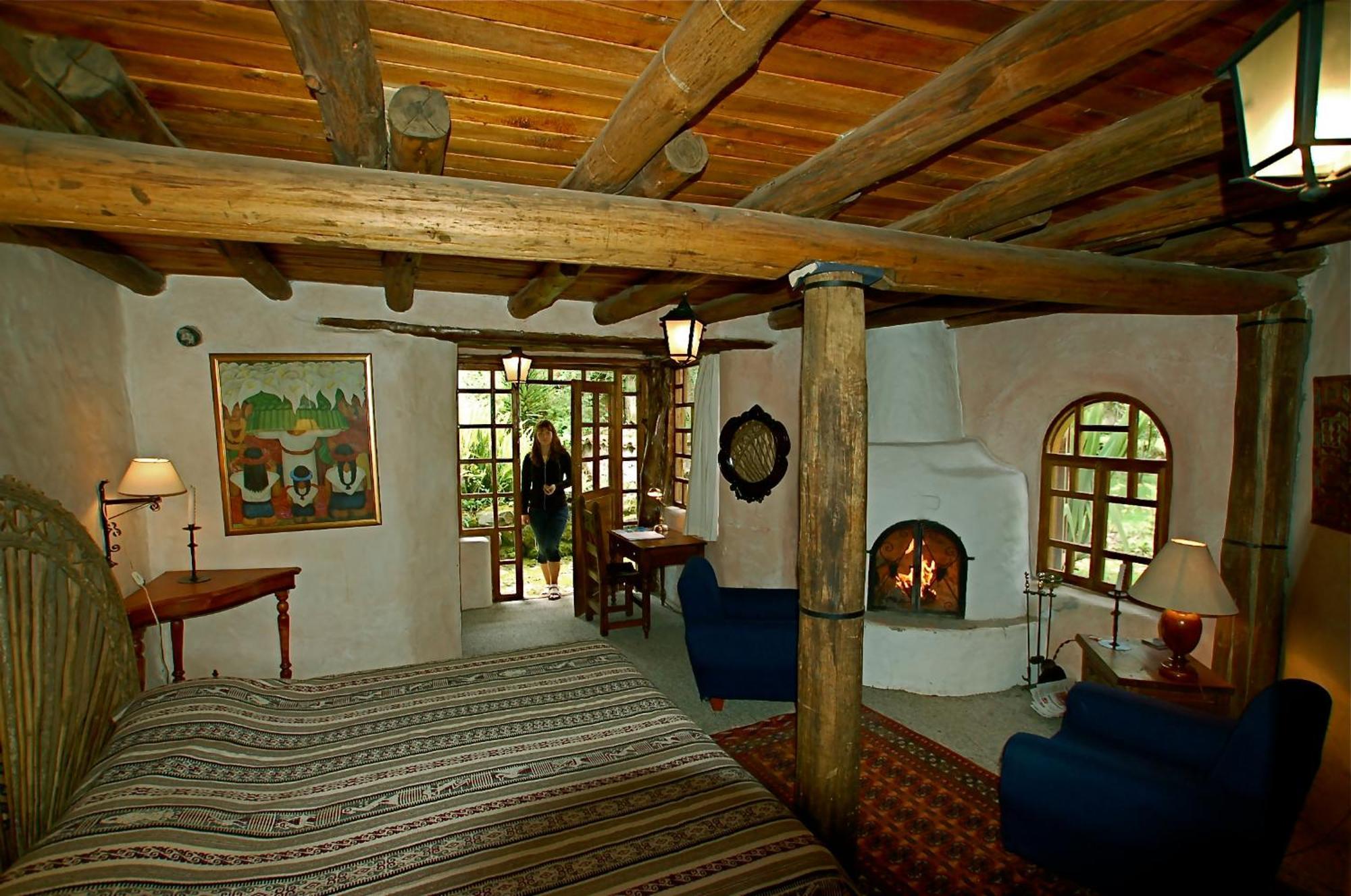 Готель Hacienda Cusin Отавало Номер фото
